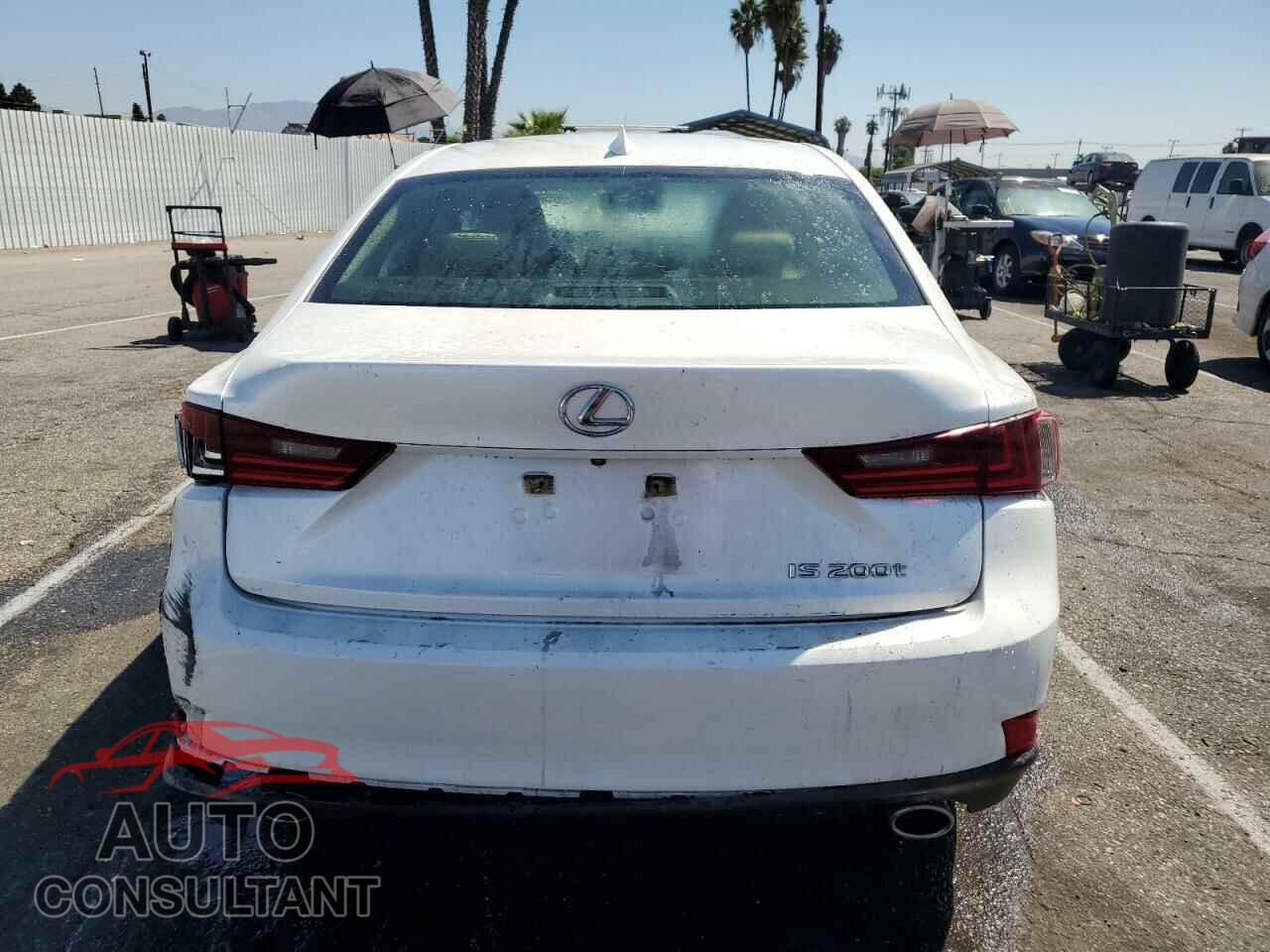 LEXUS IS 2016 - JTHBA1D21G5032992