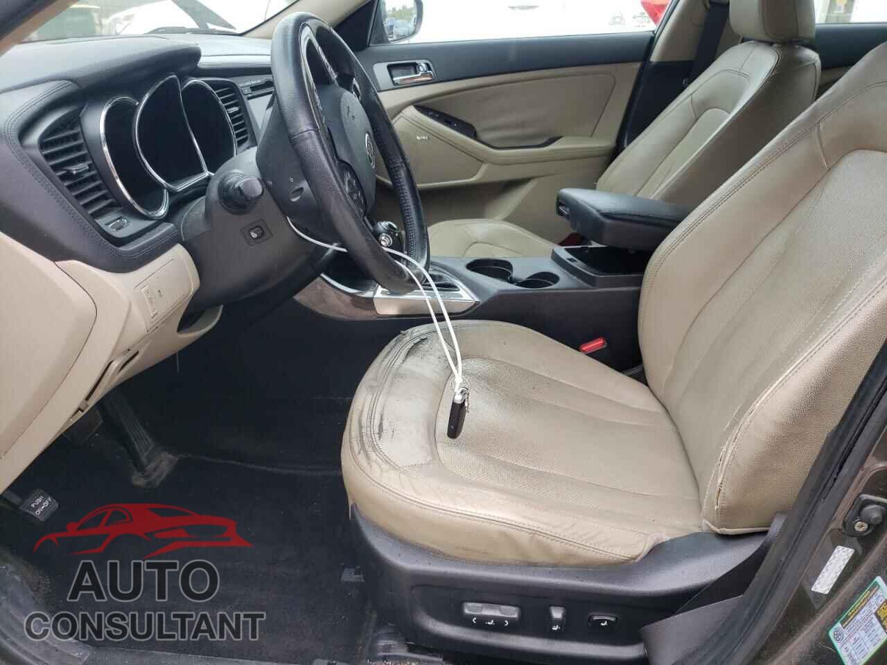 KIA OPTIMA 2011 - KNAGN4A77B5057060