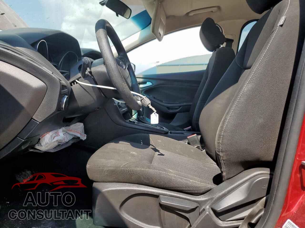 FORD FOCUS 2017 - 1FADP3F21HL306454