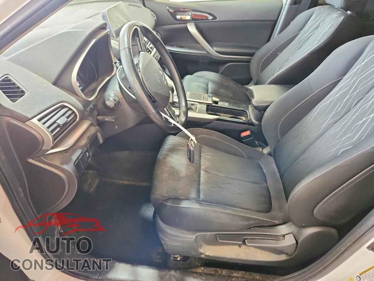 MITSUBISHI ECLIPSE 2019 - JA4AT5AA7KZ023140