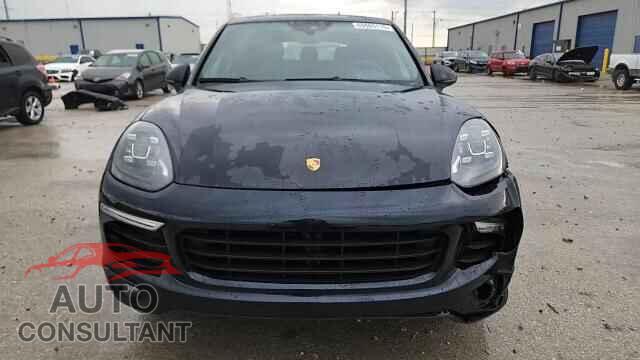 PORSCHE CAYENNE 2016 - WP1AA2A20GKA15737