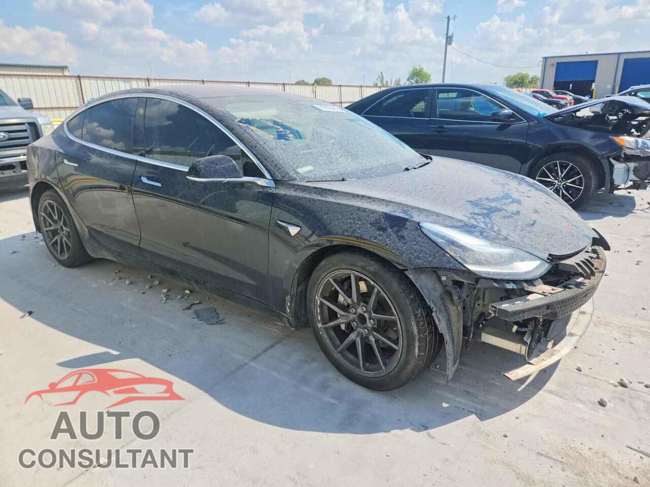TESLA MODEL 3 2018 - 5YJ3E1EA0JF070283