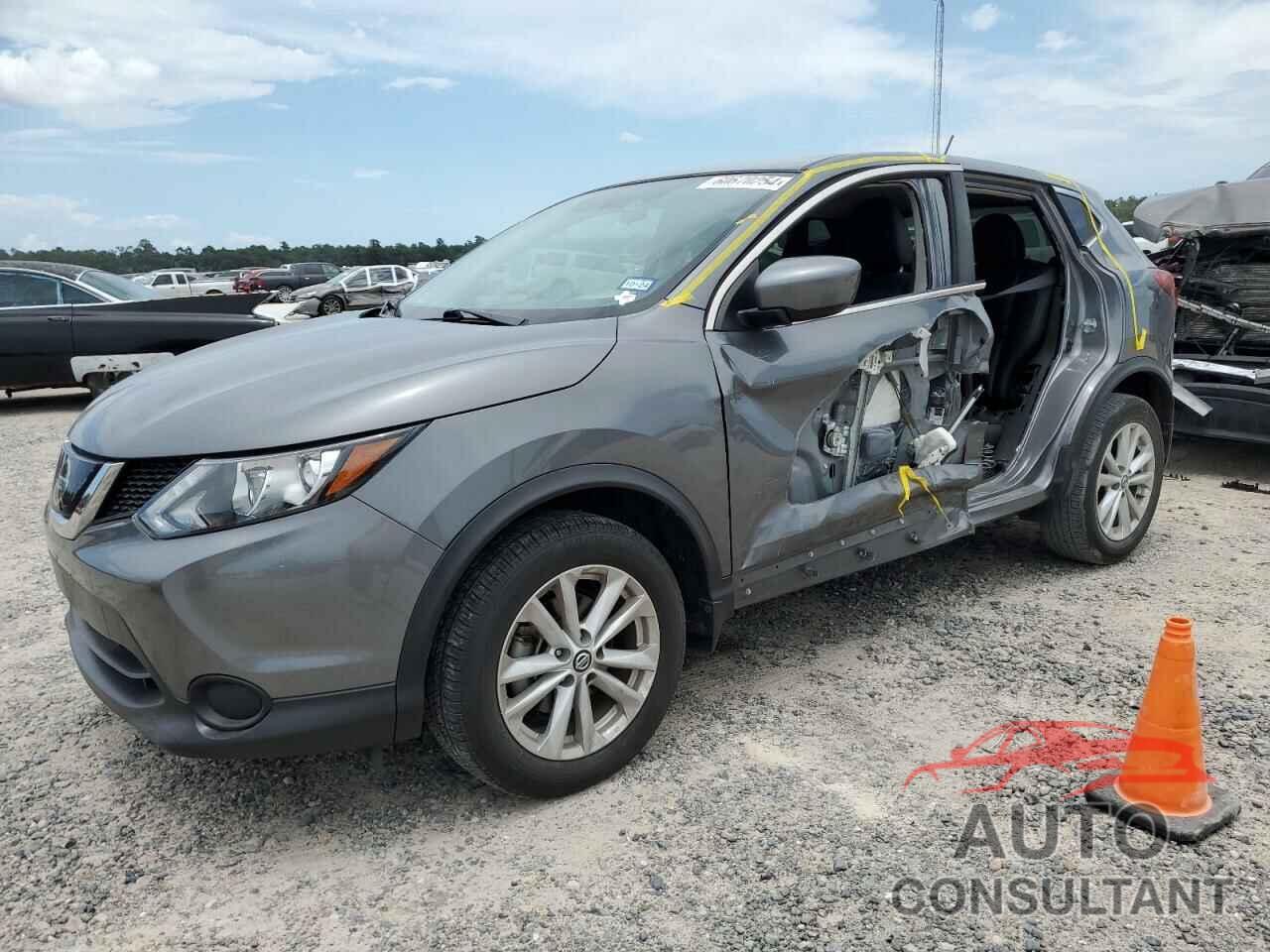 NISSAN ROGUE 2019 - JN1BJ1CP6KW521229