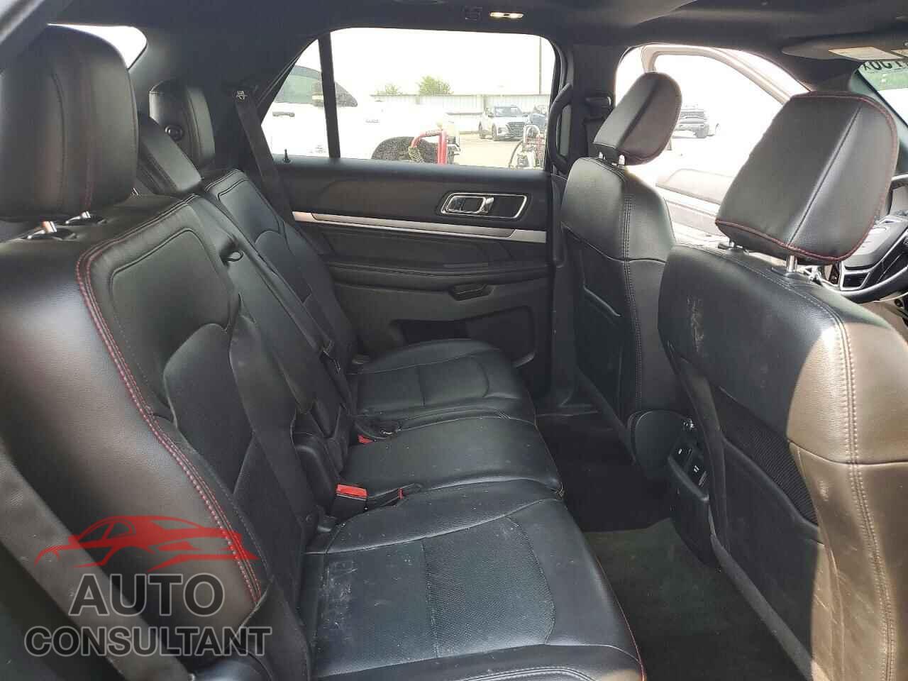 FORD EXPLORER 2018 - 1FM5K8GT4JGB00959