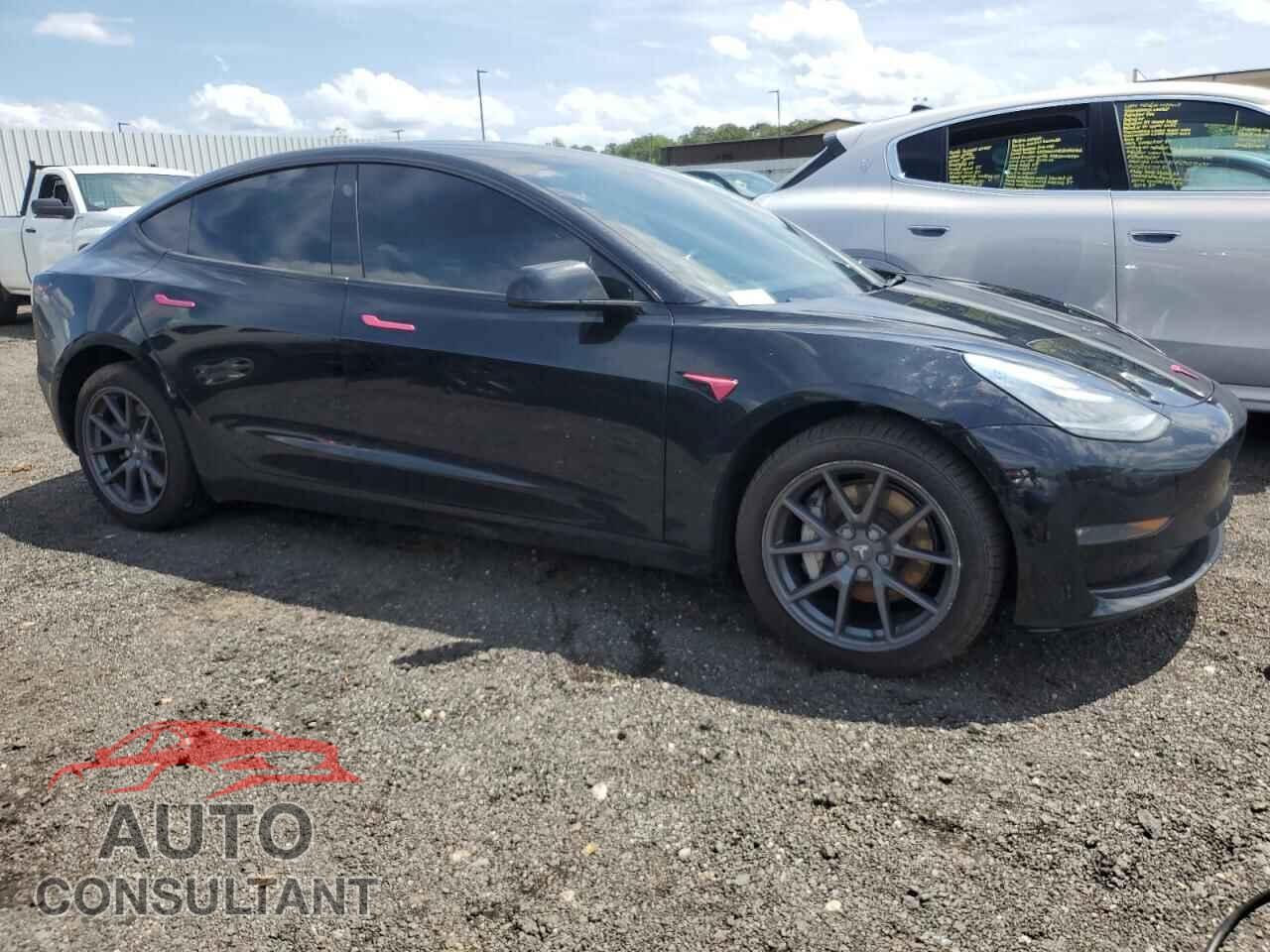 TESLA MODEL 3 2019 - 5YJ3E1EA6KF306775