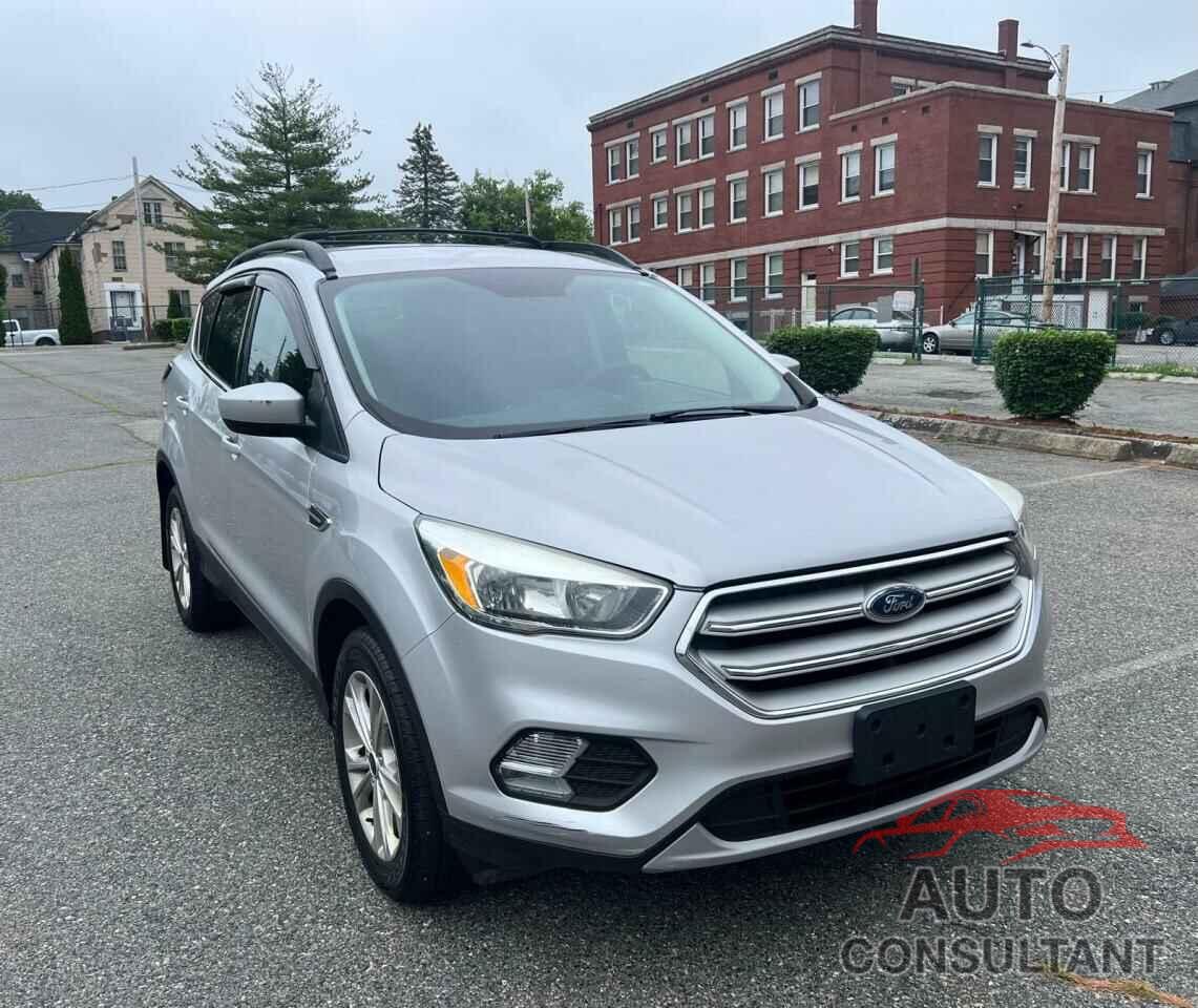 FORD ESCAPE 2018 - 1FMCU9GD4JUB01319