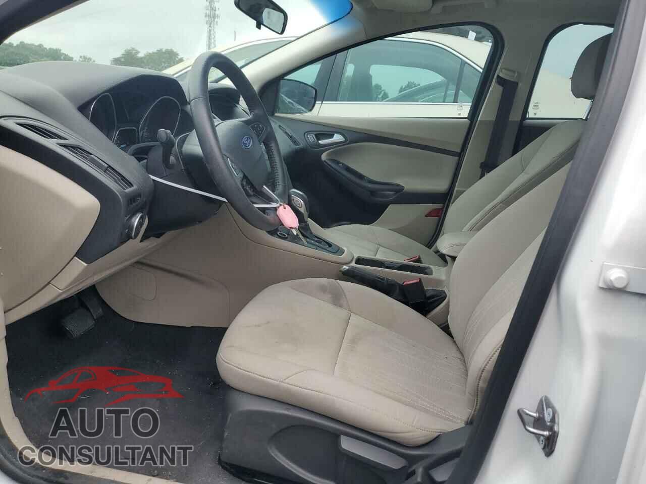 FORD FOCUS 2015 - 1FADP3F2XFL273662
