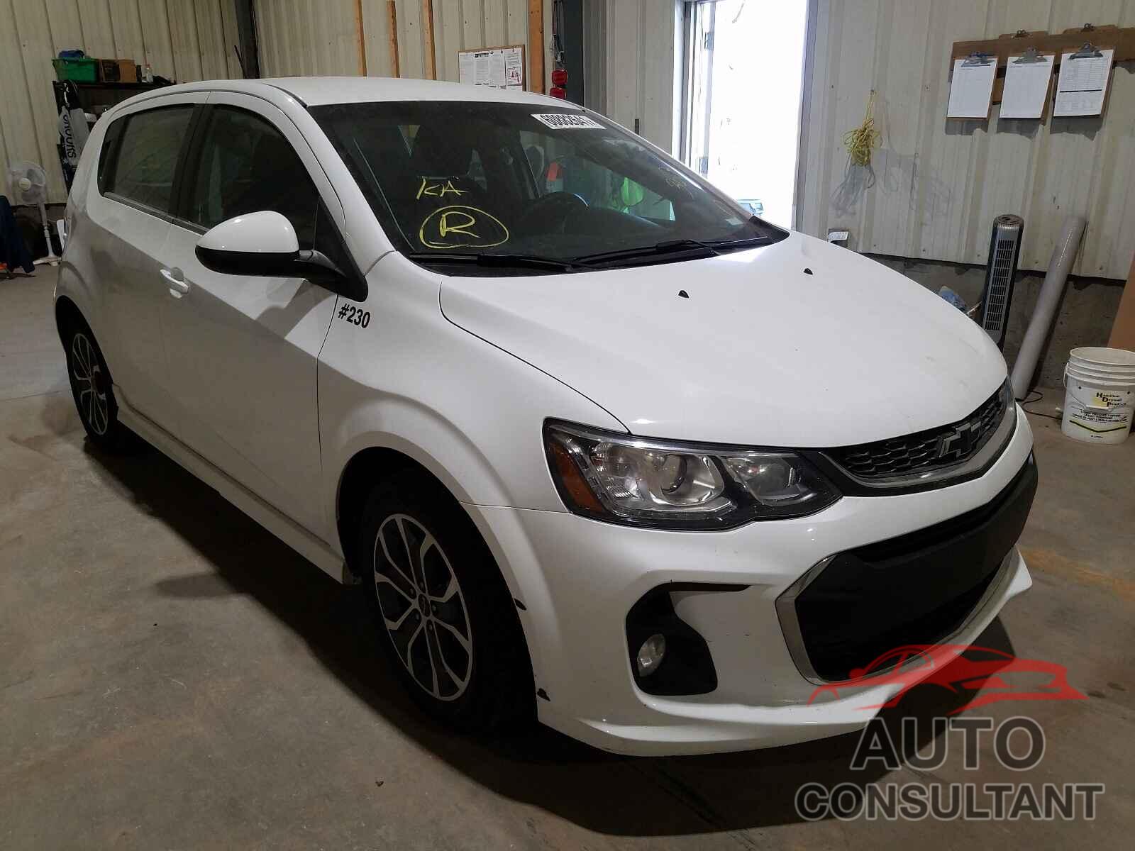 CHEVROLET SONIC 2018 - 1G1JD6SH7J4108374