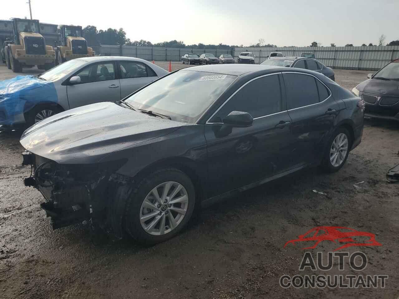 TOYOTA CAMRY 2022 - 4T1C11AK0NU659692