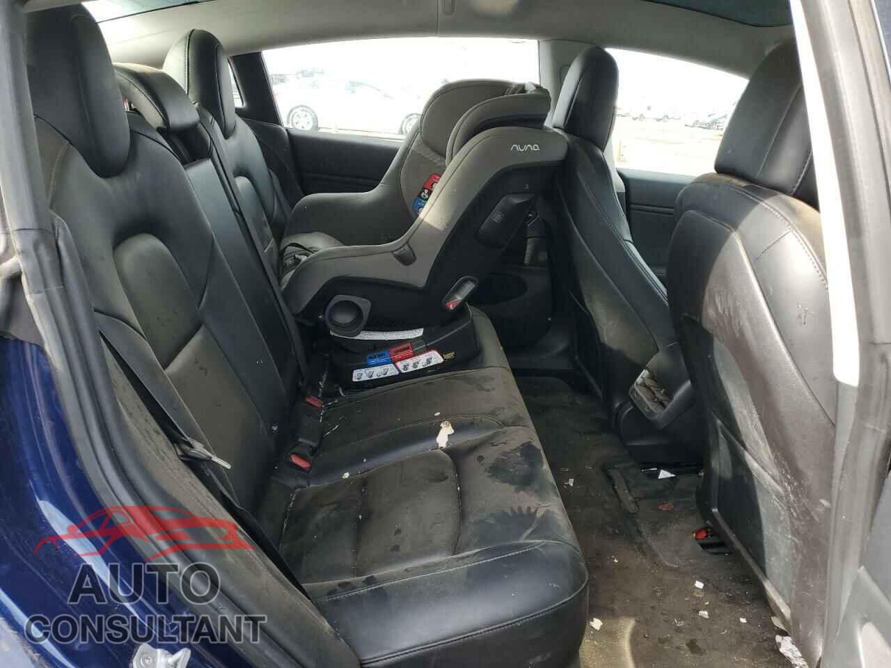 TESLA MODEL 3 2018 - 5YJ3E1EAXJF034147