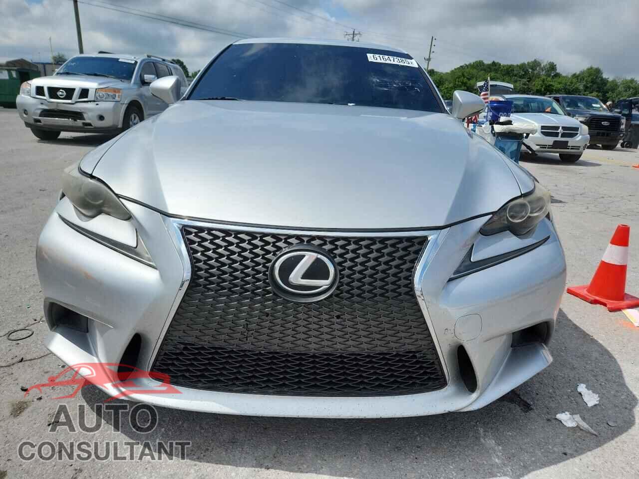 LEXUS IS 2014 - JTHCF1D26E5008447