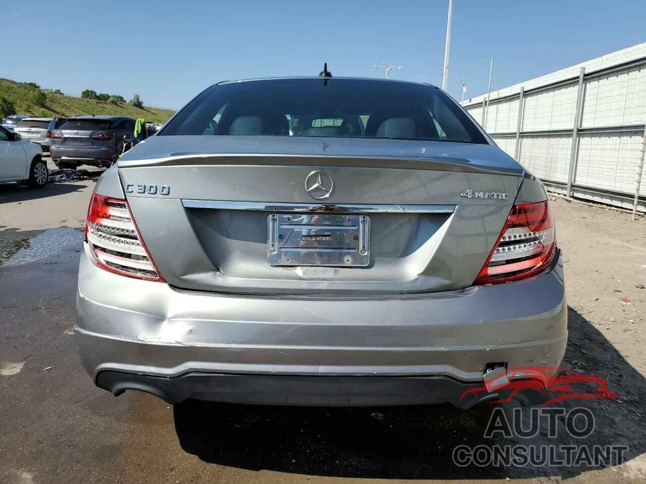 MERCEDES-BENZ C-CLASS 2013 - WDDGF8AB8DR297960