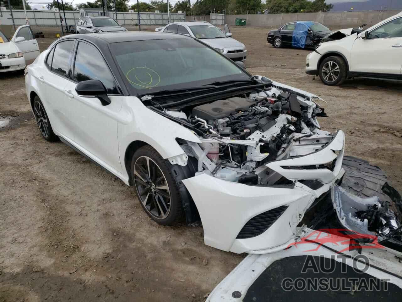 TOYOTA CAMRY 2019 - 4T1B61HK0KU260845