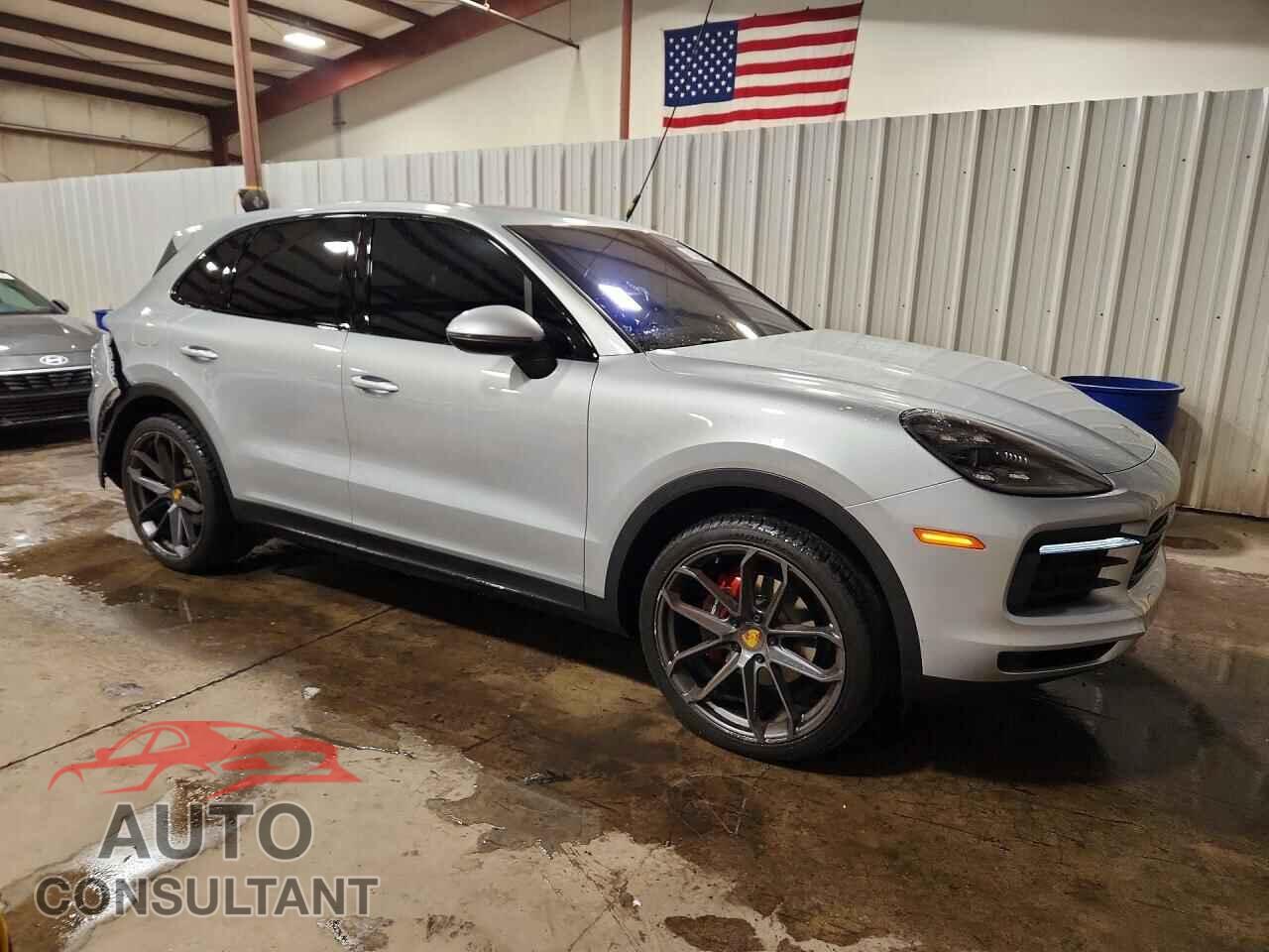 PORSCHE CAYENNE 2019 - WP1AA2AY1KDA03095