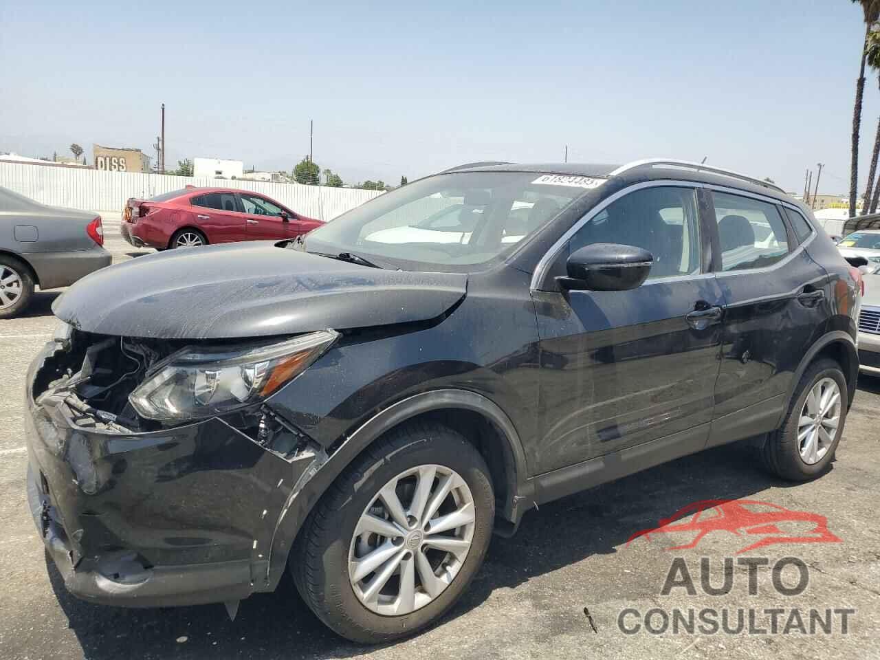 NISSAN ROGUE 2017 - JN1BJ1CPXHW016884