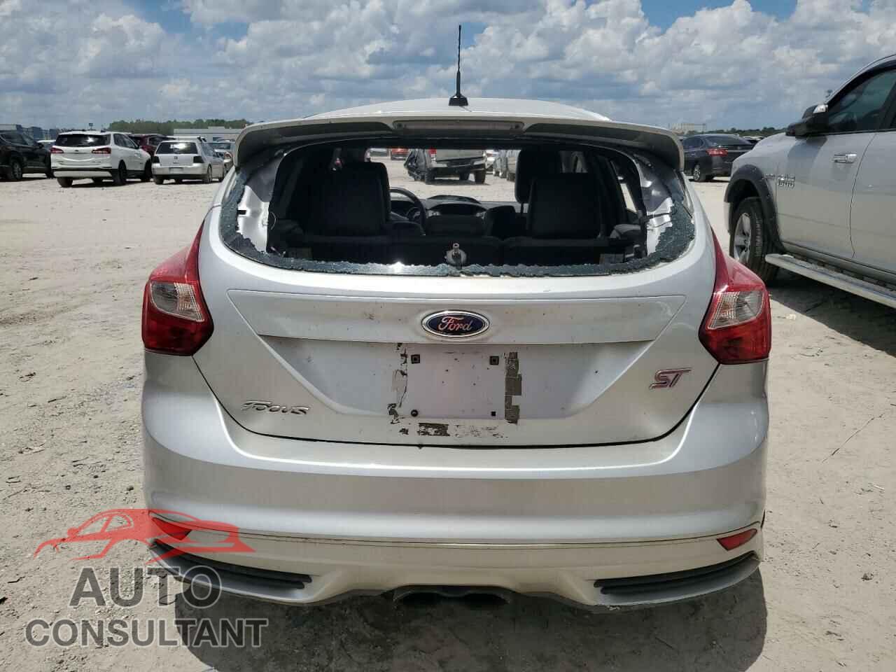 FORD FOCUS 2013 - 1FADP3L91DL150749