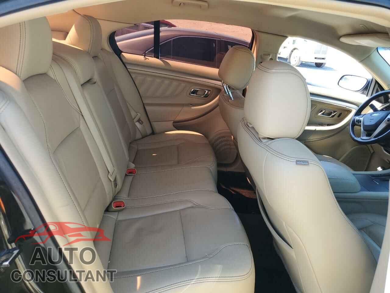 FORD TAURUS 2017 - 1FAHP2E89HG128951