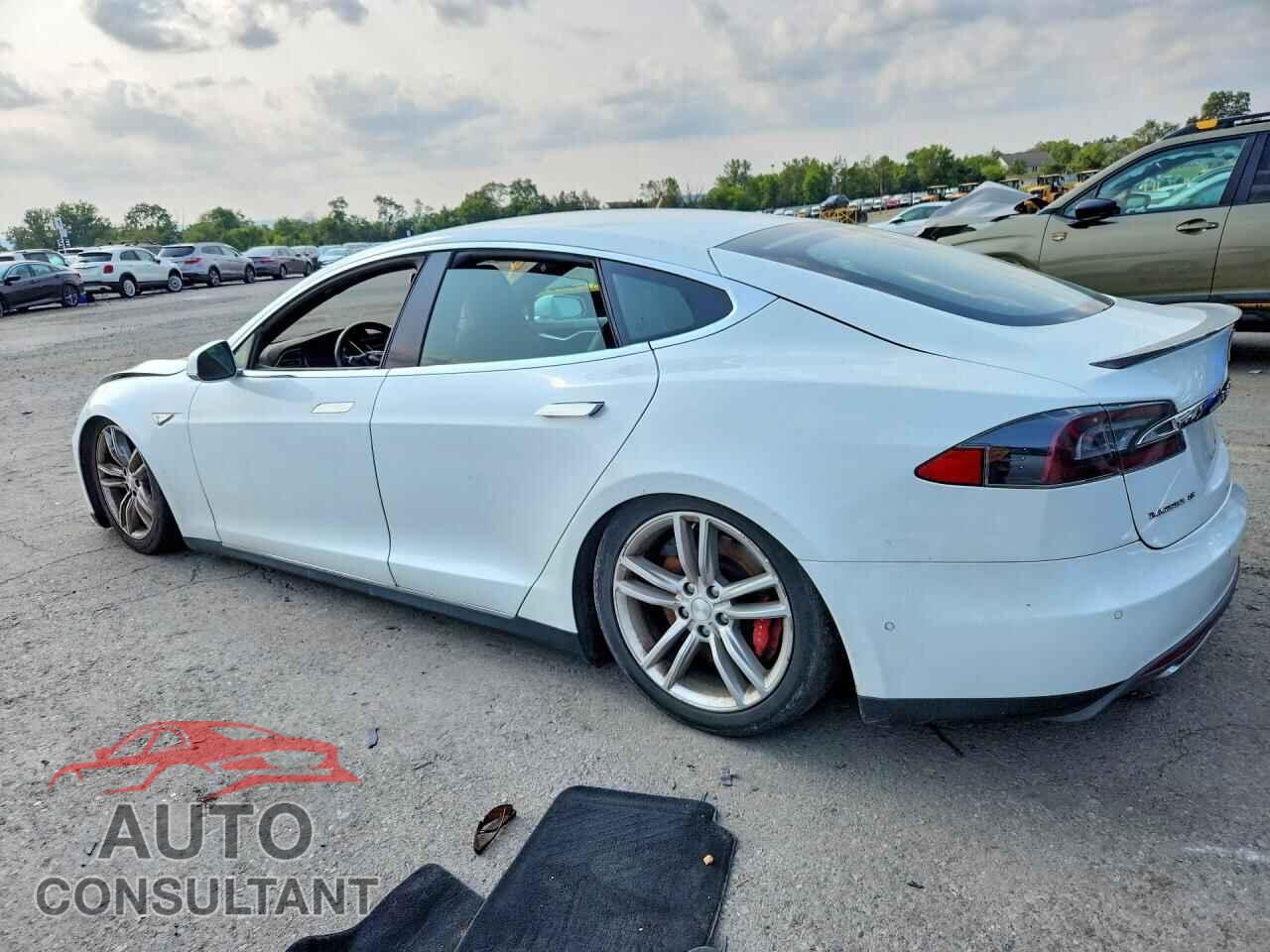 TESLA MODEL S 2015 - 5YJSA1H49FF098040