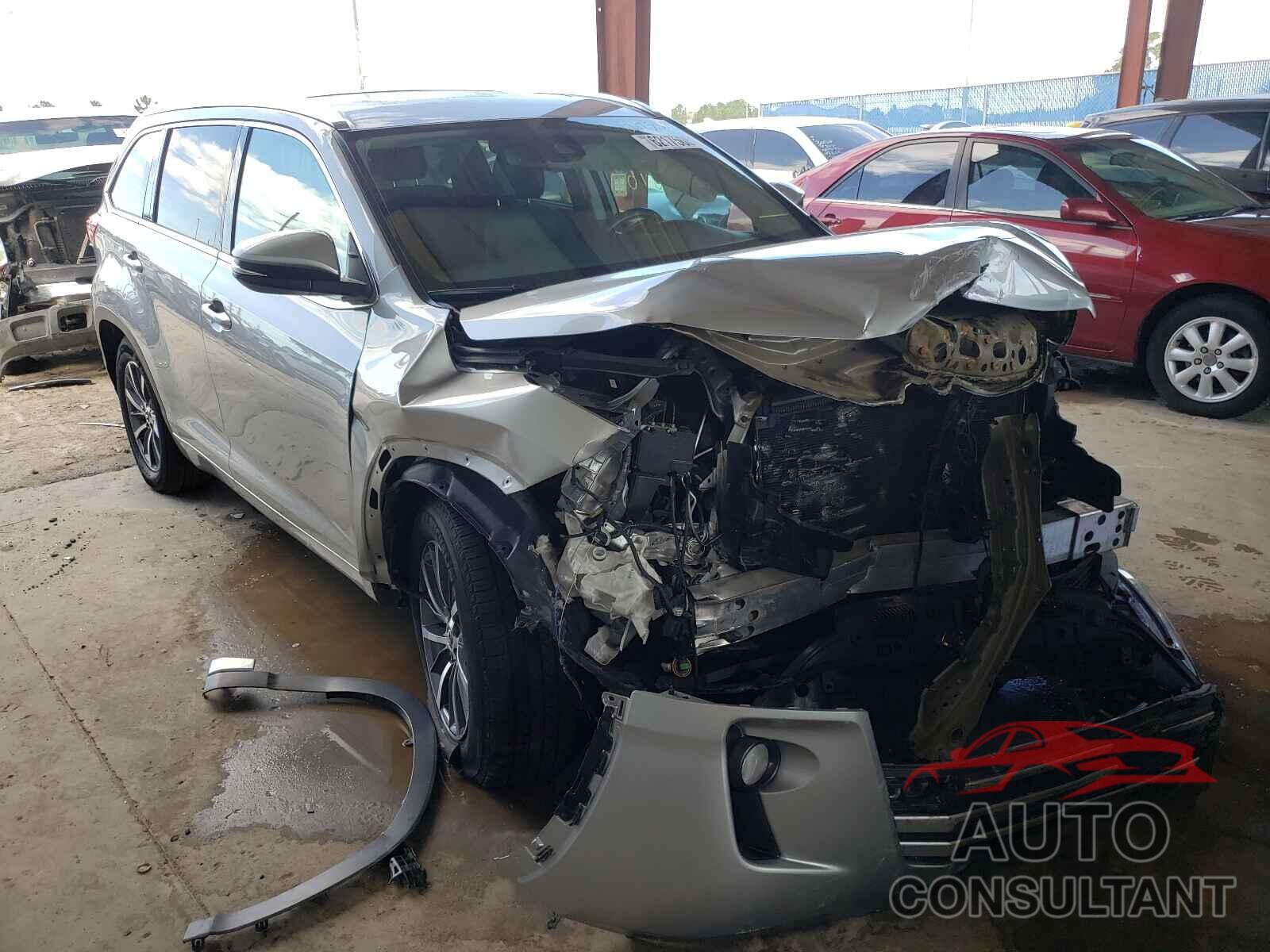 TOYOTA HIGHLANDER 2017 - 5TDKZRFH9HS508959