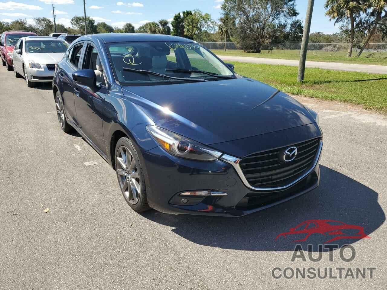 MAZDA 3 2018 - 3MZBN1M3XJM188591