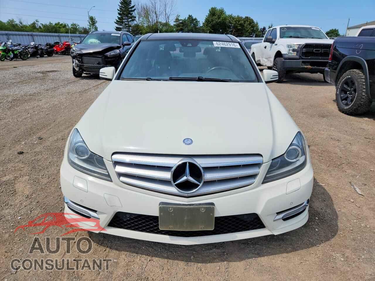 MERCEDES-BENZ C-CLASS 2012 - WDDGF8BB9CA648094