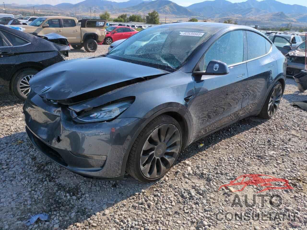 TESLA MODEL Y 2020 - 5YJYGDEF1LF013977