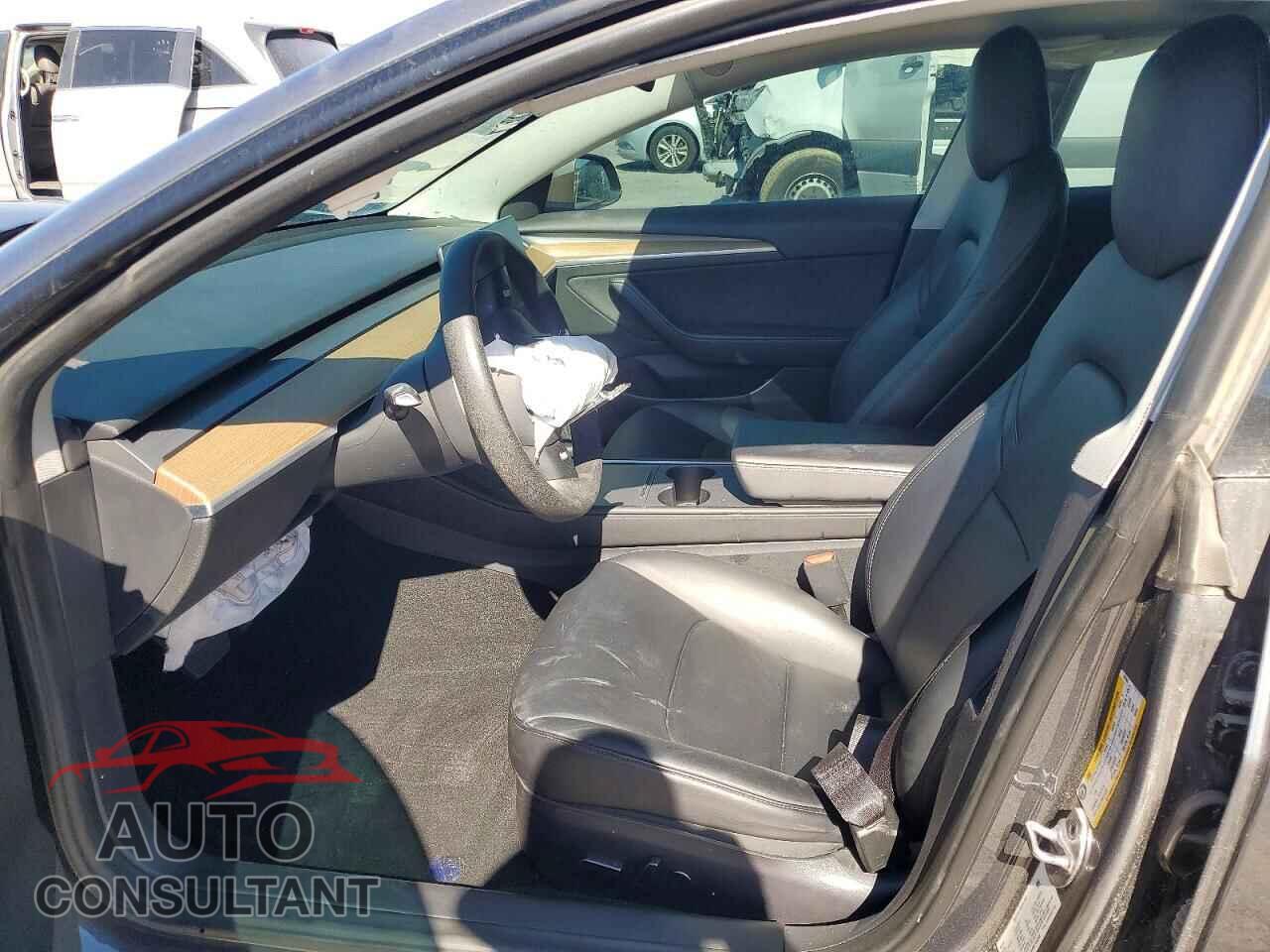 TESLA MODEL 3 2022 - 5YJ3E1EA8NF186384