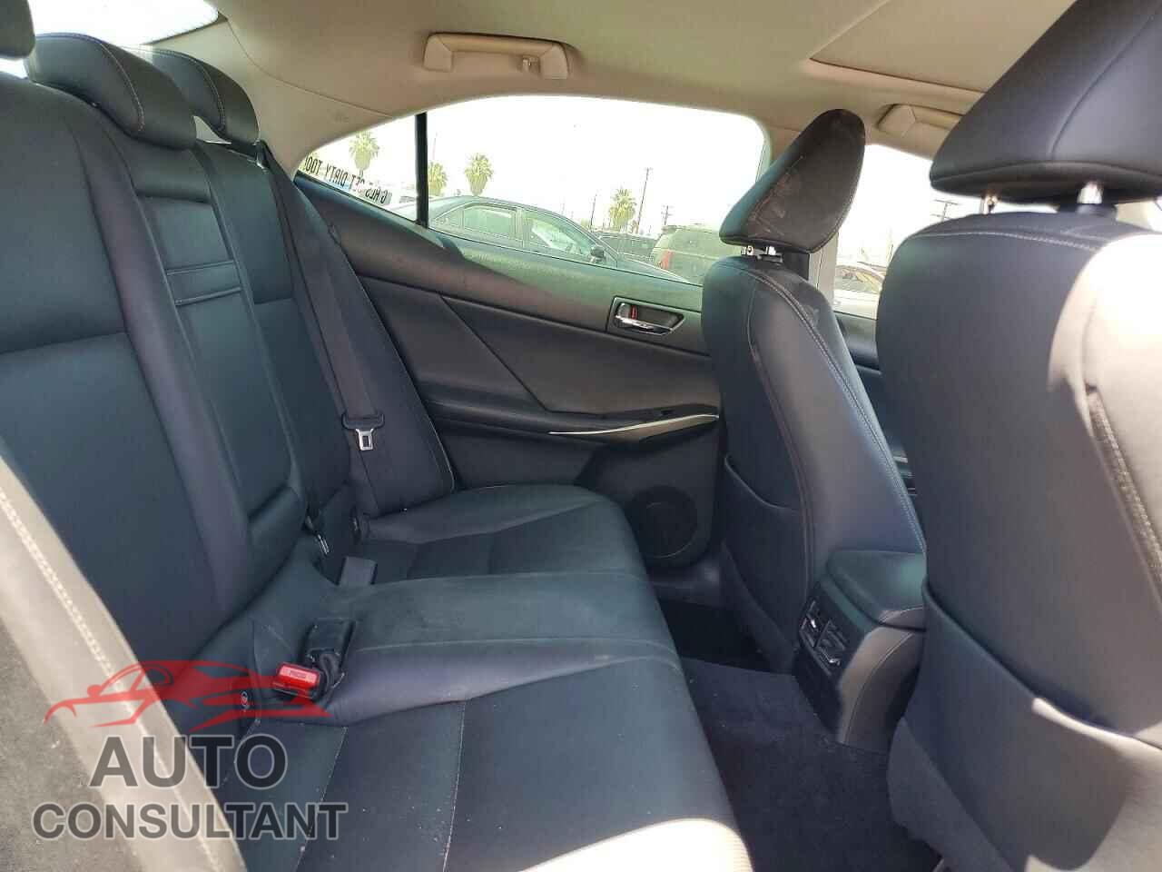 LEXUS IS 2014 - JTHBF1D22E5034071