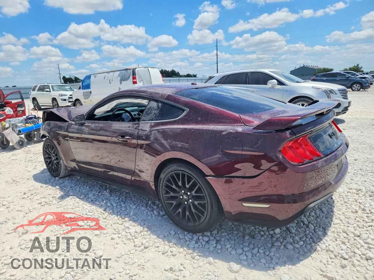 FORD MUSTANG 2018 - 1FA6P8CF3J5146357