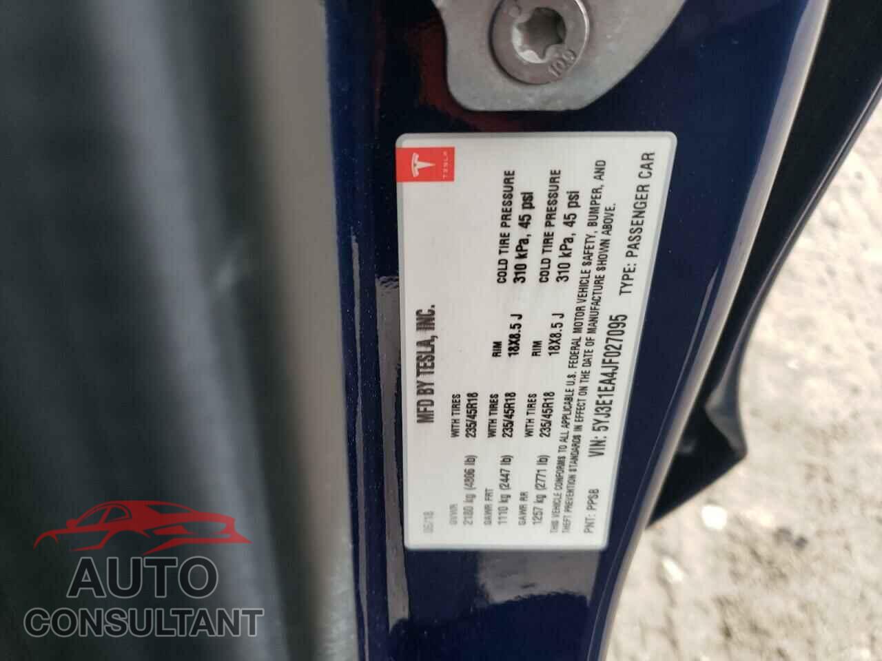 TESLA MODEL 3 2018 - 5YJ3E1EA4JF027095