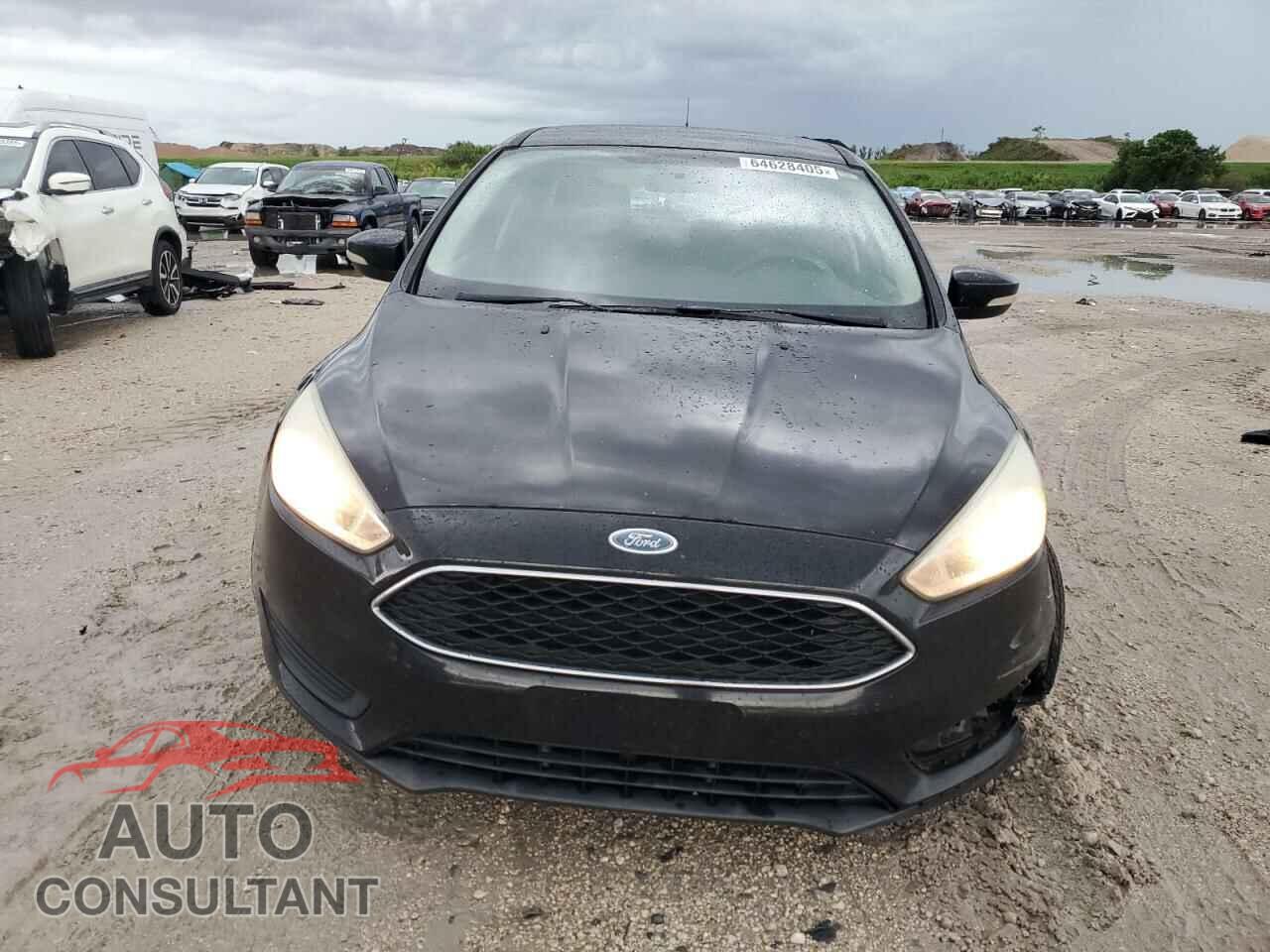 FORD FOCUS 2017 - 1FADP3K21HL247332