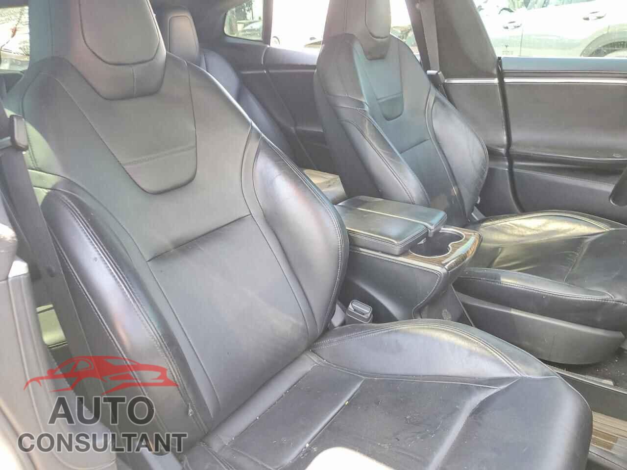 TESLA MODEL S 2016 - 5YJSA1E49GF124982