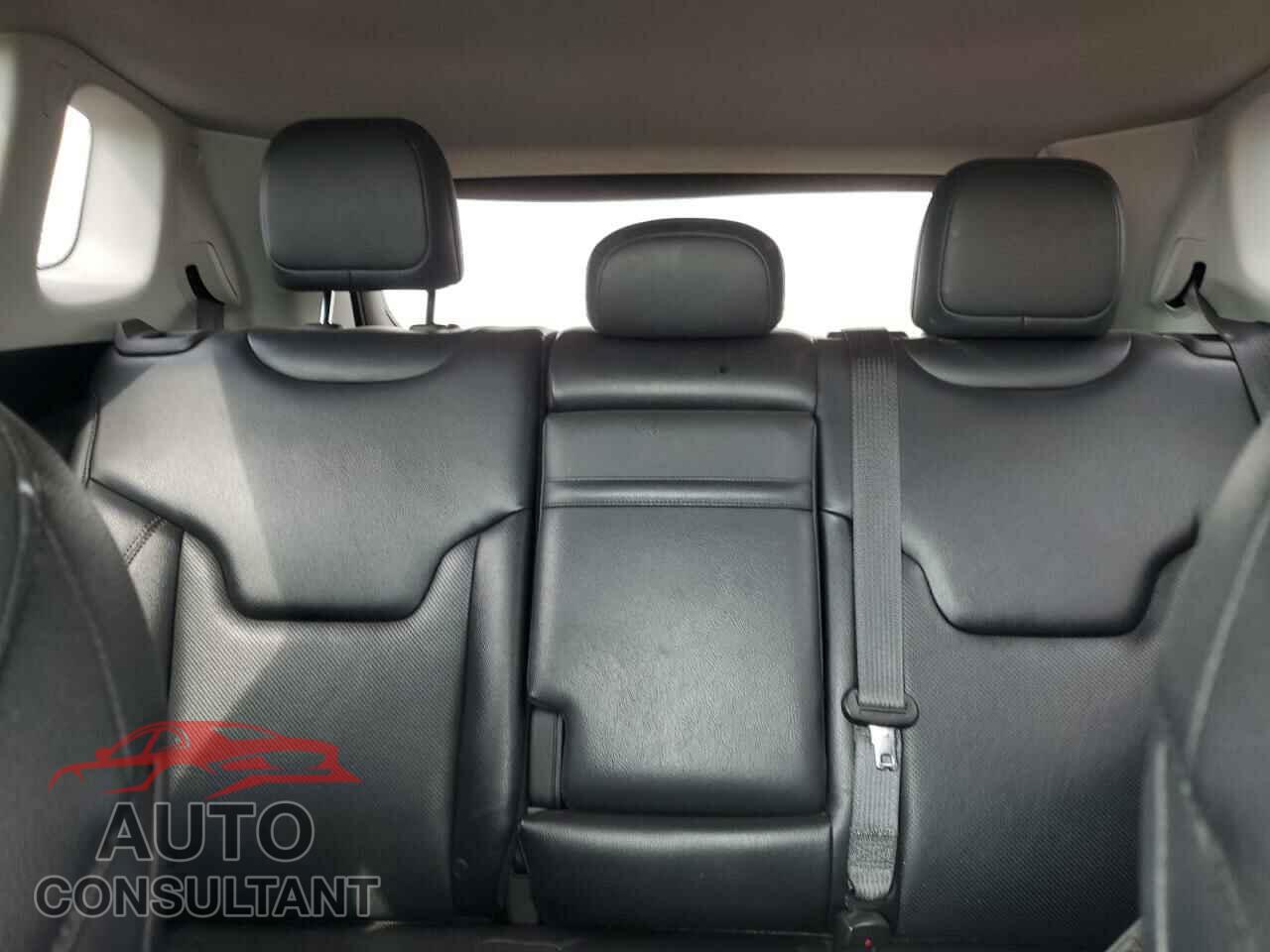 JEEP COMPASS 2017 - 3C4NJDCB3HT675010