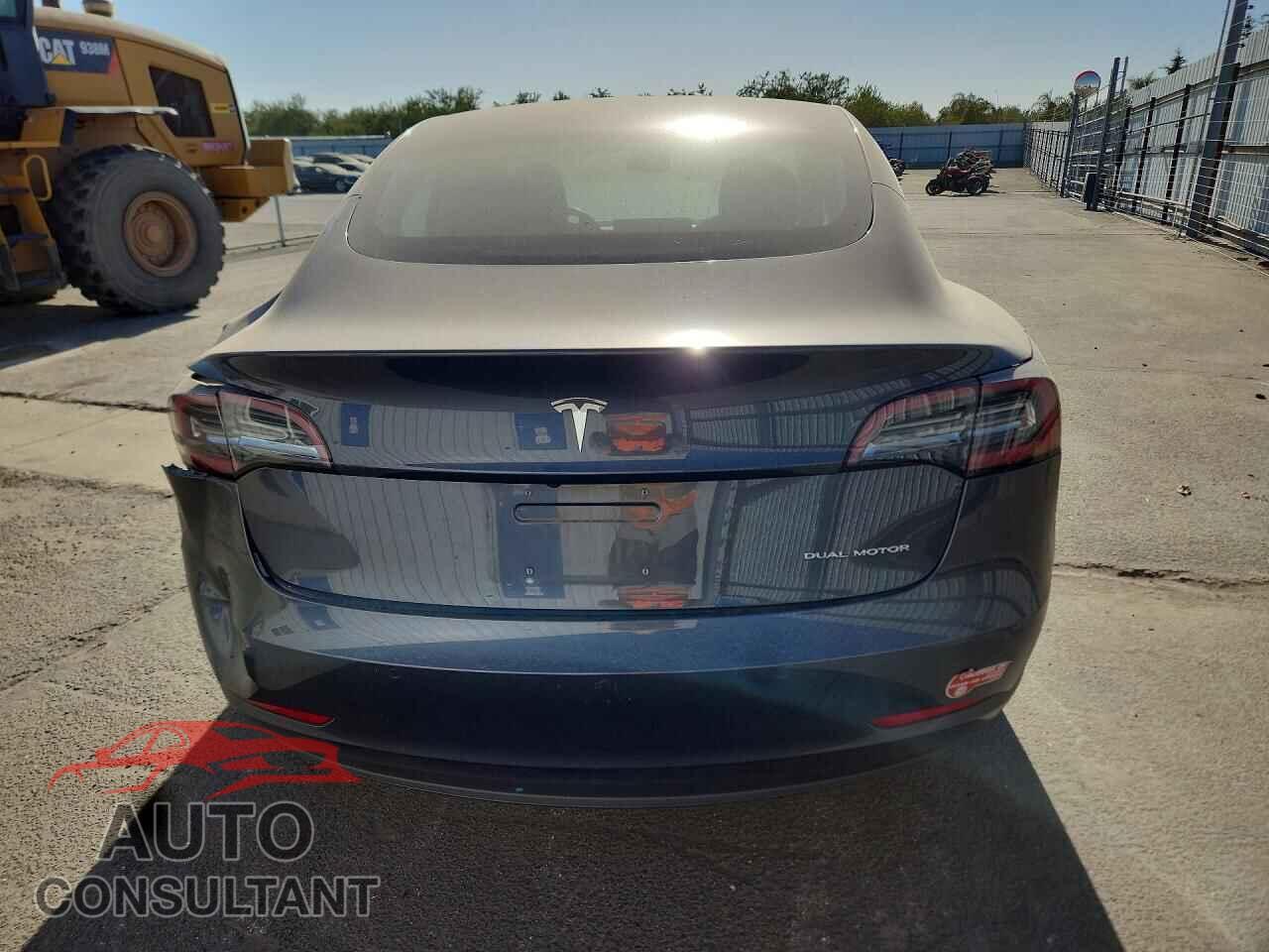 TESLA MODEL 3 2018 - 5YJ3E1EB2JF089927