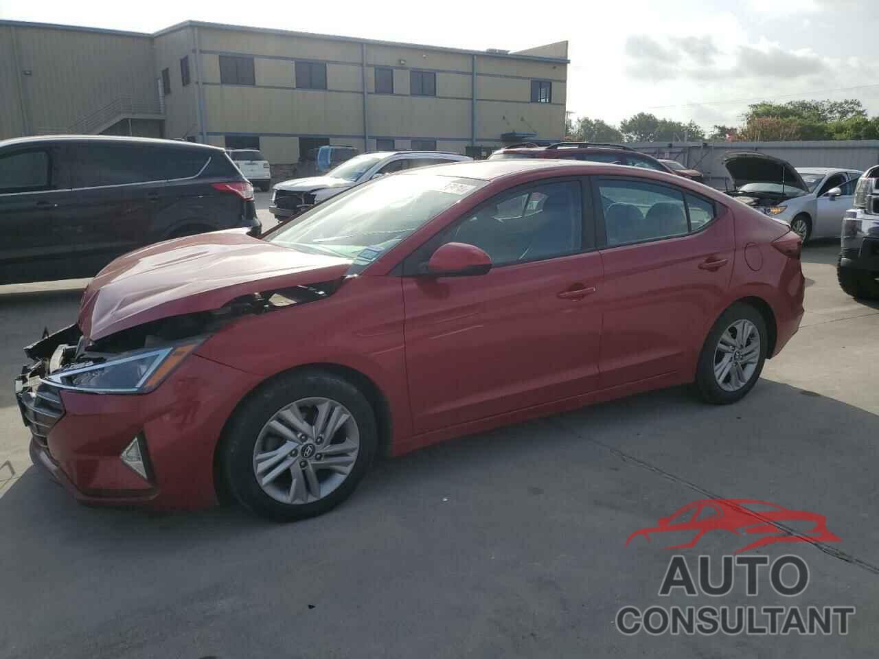 HYUNDAI ELANTRA 2019 - KMHD84LF9KU768049