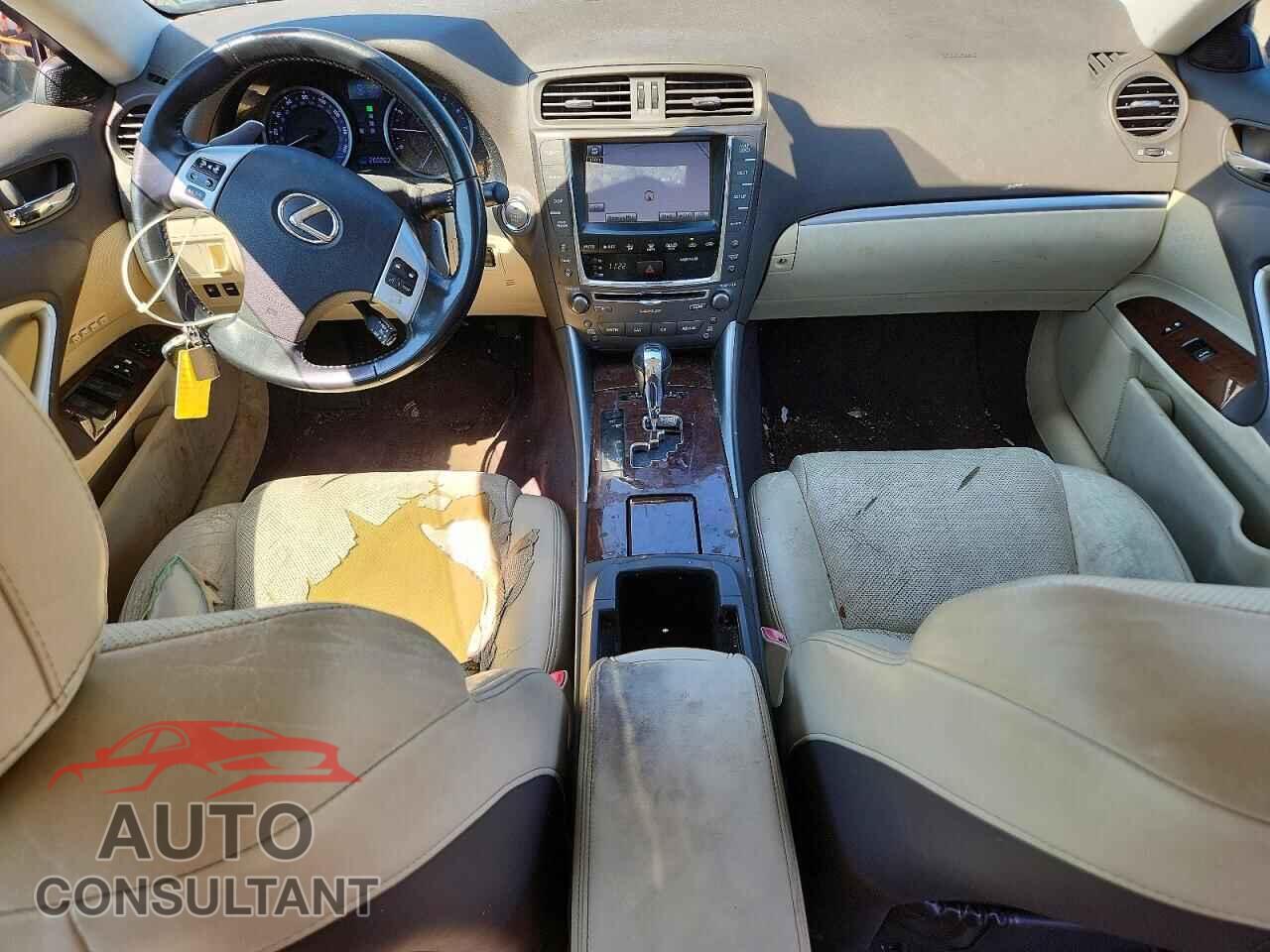 LEXUS IS 2011 - JTHCF5C24B5051530