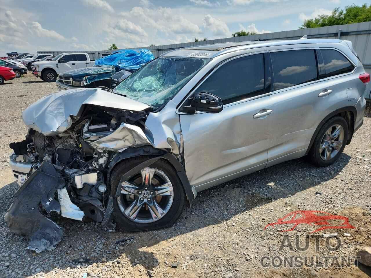 TOYOTA ALL OTHER 2018 - 5TDDZRFH0JS858799