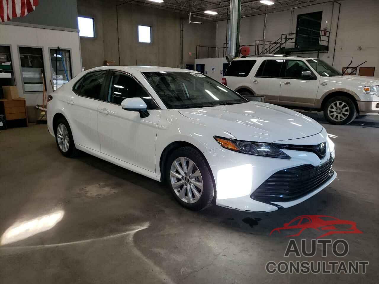 TOYOTA CAMRY 2019 - 4T1B11HK5KU240007