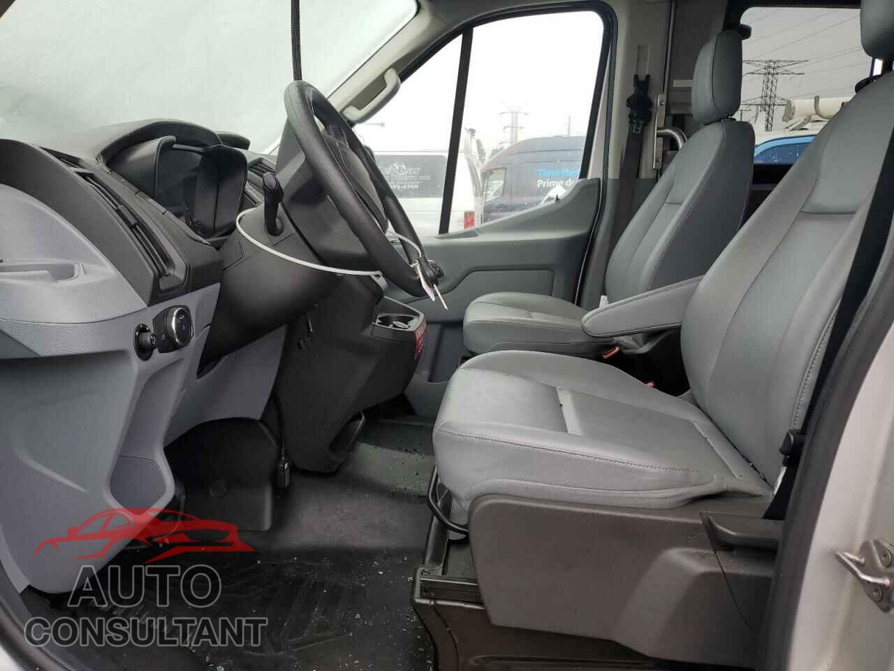 FORD TRANSIT 2018 - 1FDZX2CM2JKB07159