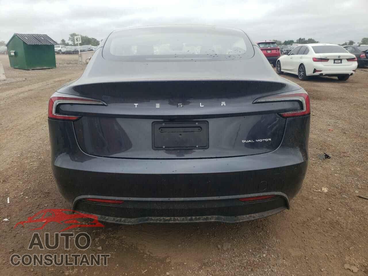 TESLA MODEL 3 2024 - 5YJ3E1EB9RF795840