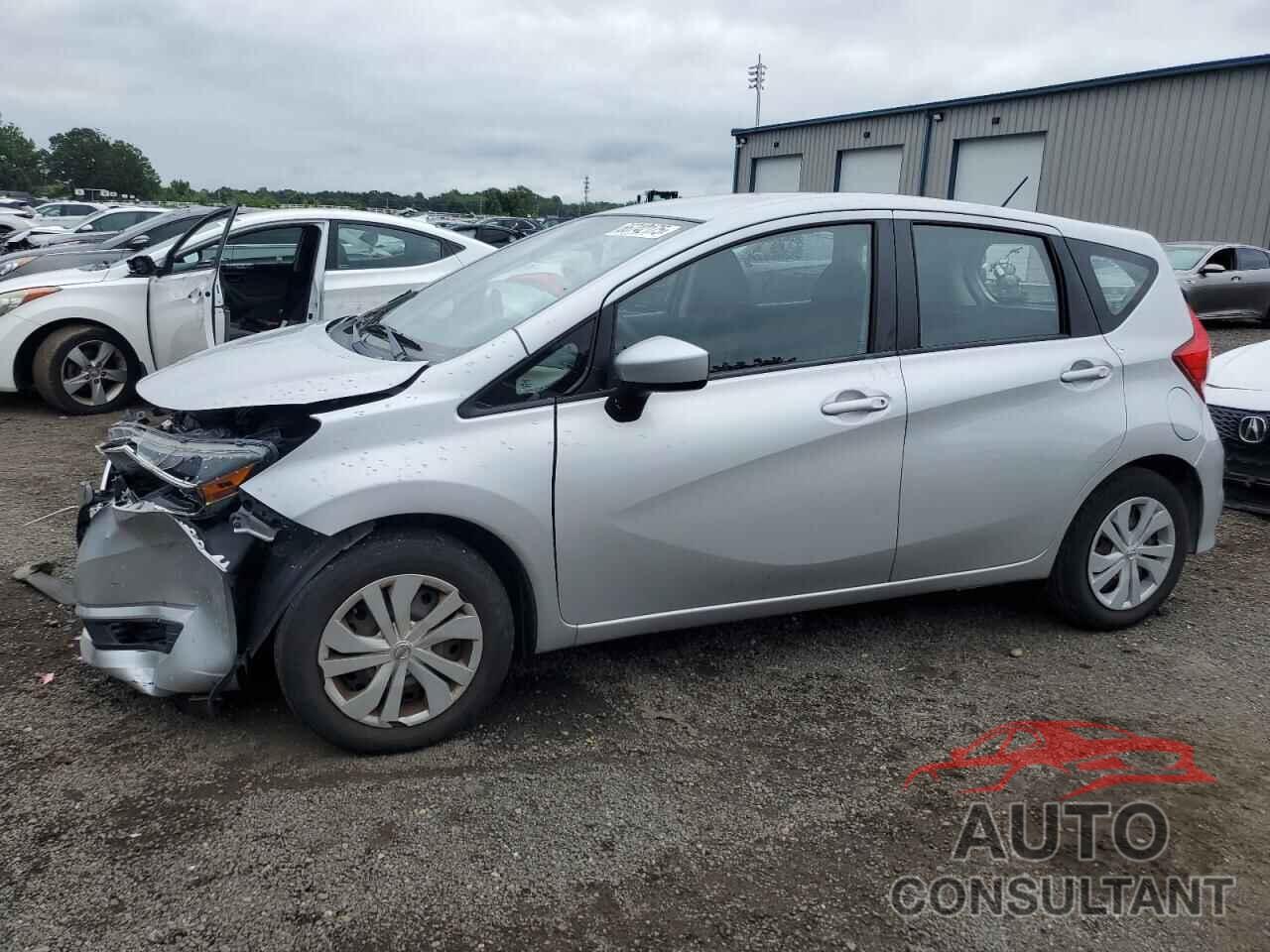 NISSAN VERSA 2018 - 3N1CE2CP3JL353049