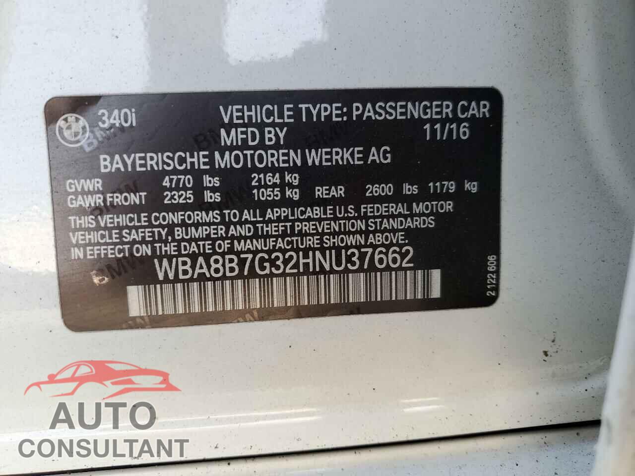 BMW 3 SERIES 2017 - WBA8B7G32HNU37662