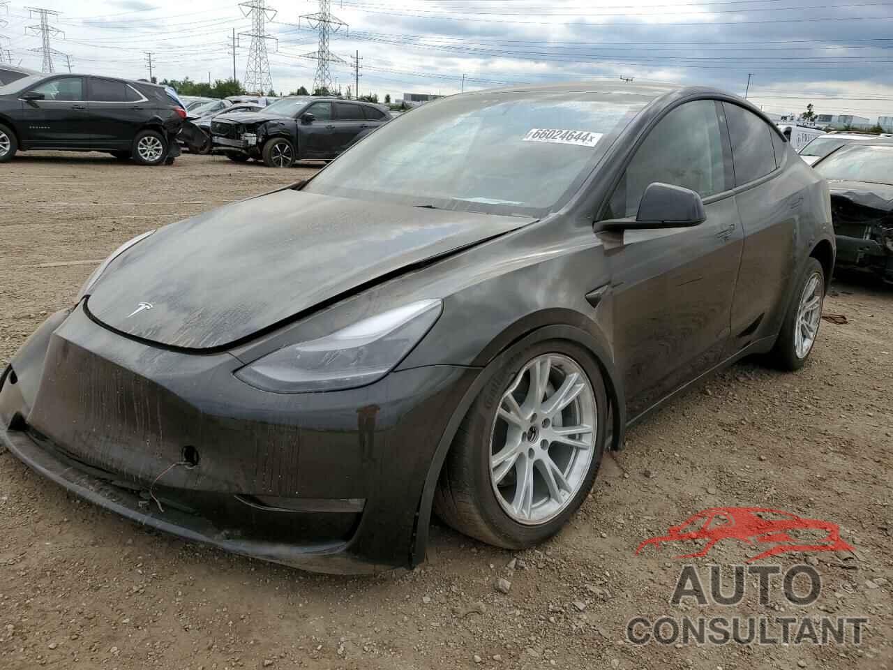 TESLA MODEL Y 2023 - 7SAYGDEE3PF666231