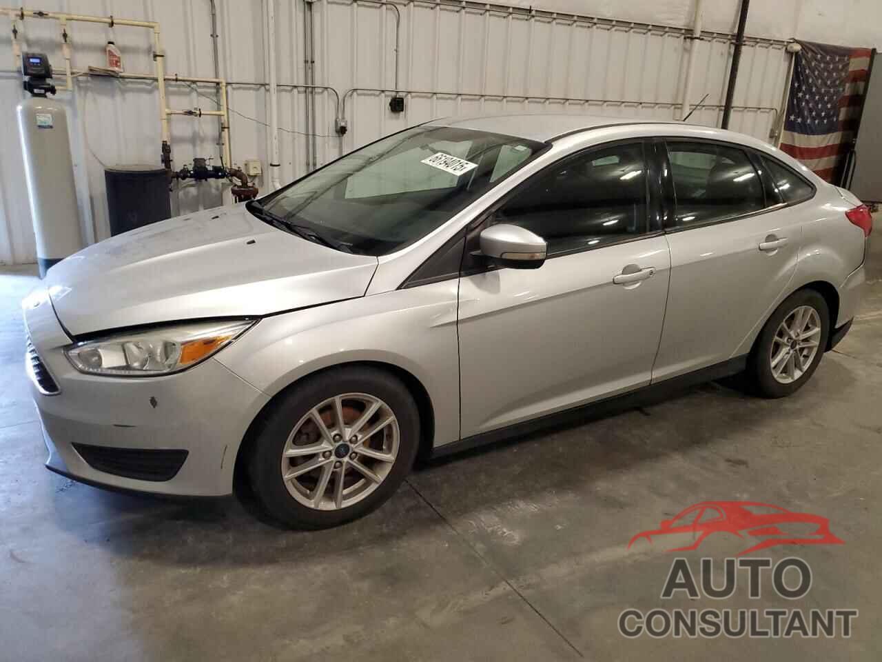 FORD FOCUS 2017 - 1FADP3F22HL277305