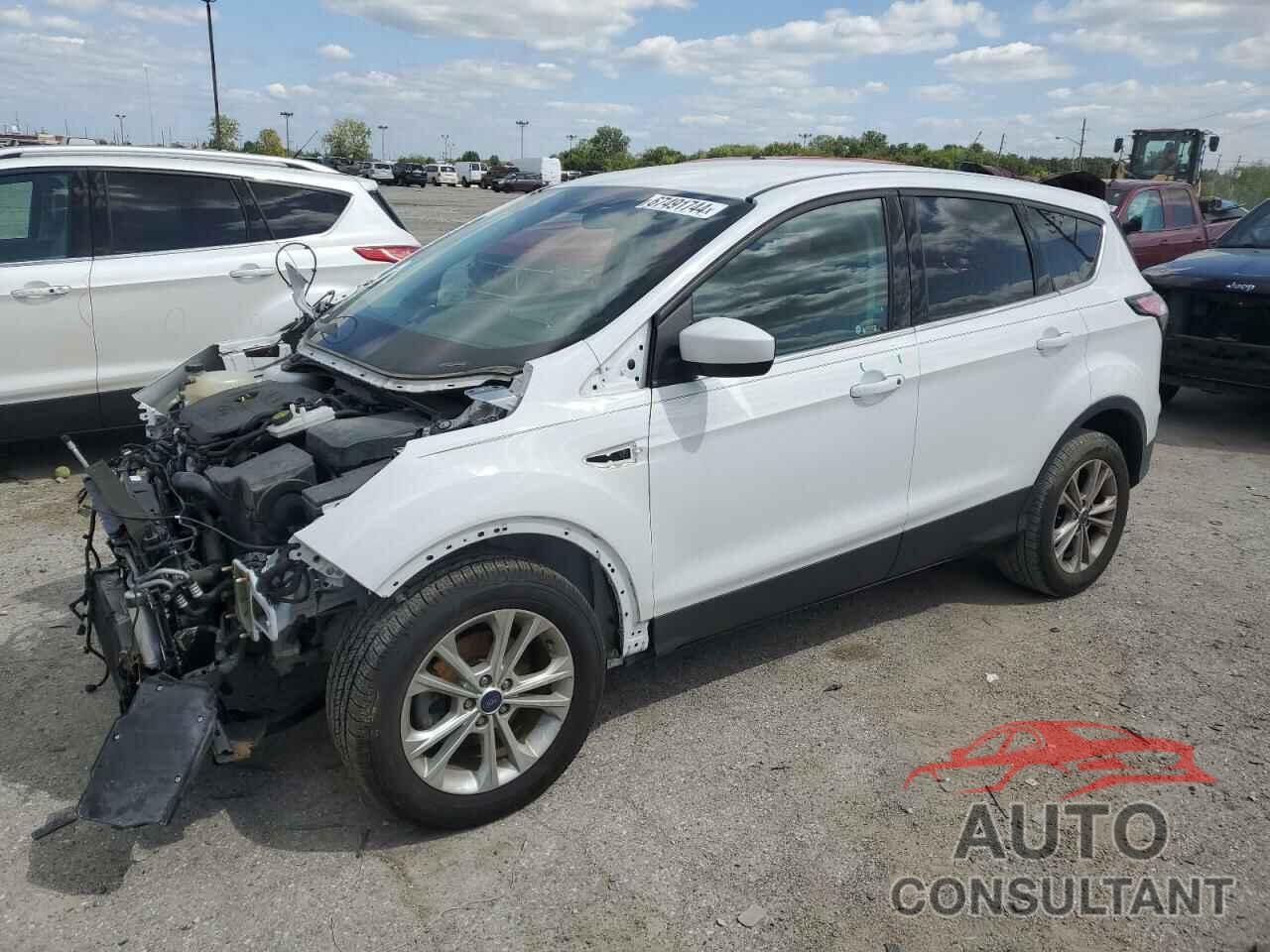 FORD ESCAPE 2017 - 1FMCU0GD3HUA92330