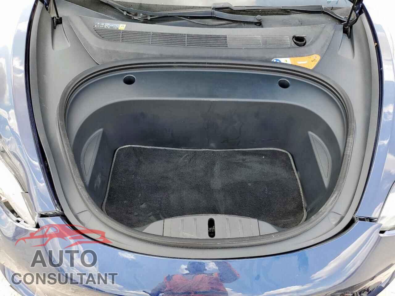 TESLA MODEL 3 2017 - 5YJ3E1EA2HF003016