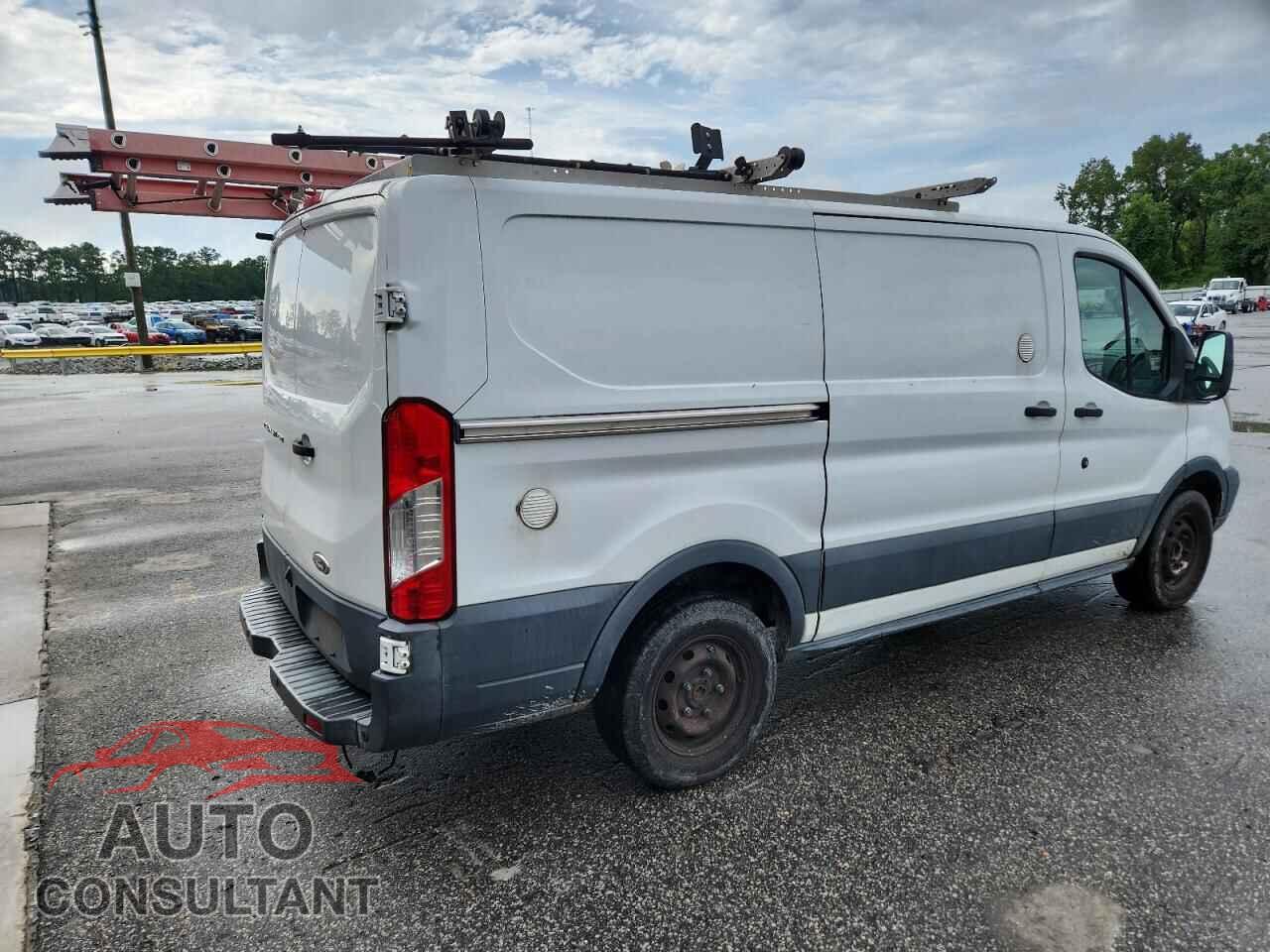 FORD TRANSIT 2018 - 1FTYR1YM5JKB07413