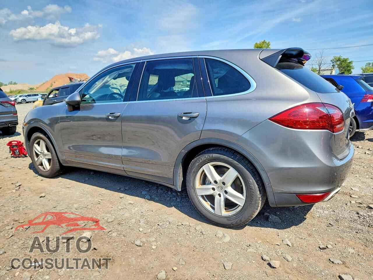 PORSCHE CAYENNE 2012 - WP1AB2A24CLA50055