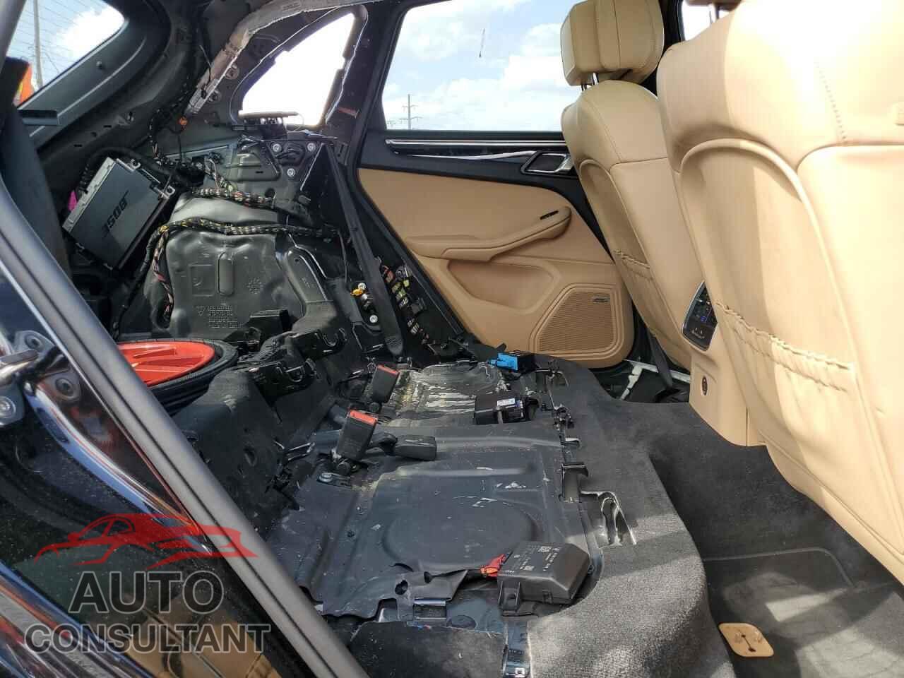 PORSCHE MACAN 2017 - WP1AA2A50HLB81567