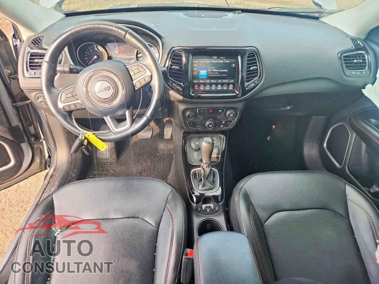 JEEP COMPASS 2020 - 3C4NJDCB6LT128077